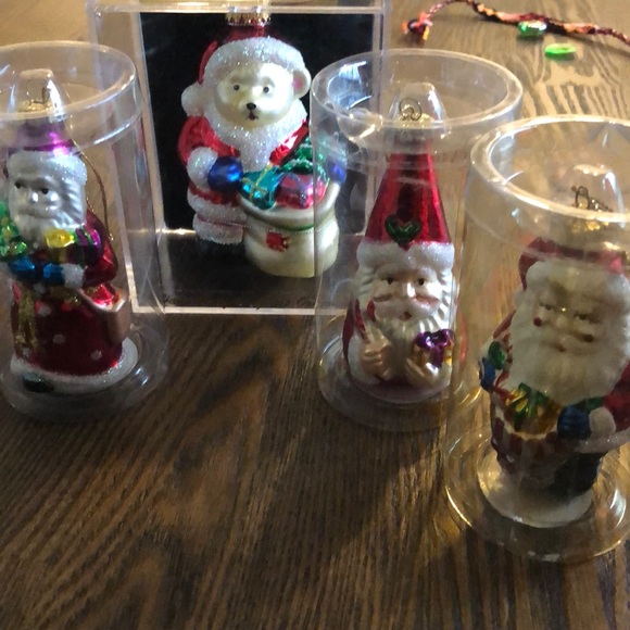 NWT Lot of 4 blown glass Santa’s Ornaments - Picture 2 of 6